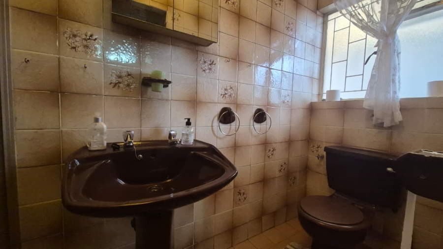3 Bedroom Property for Sale in Meiringspark Western Cape